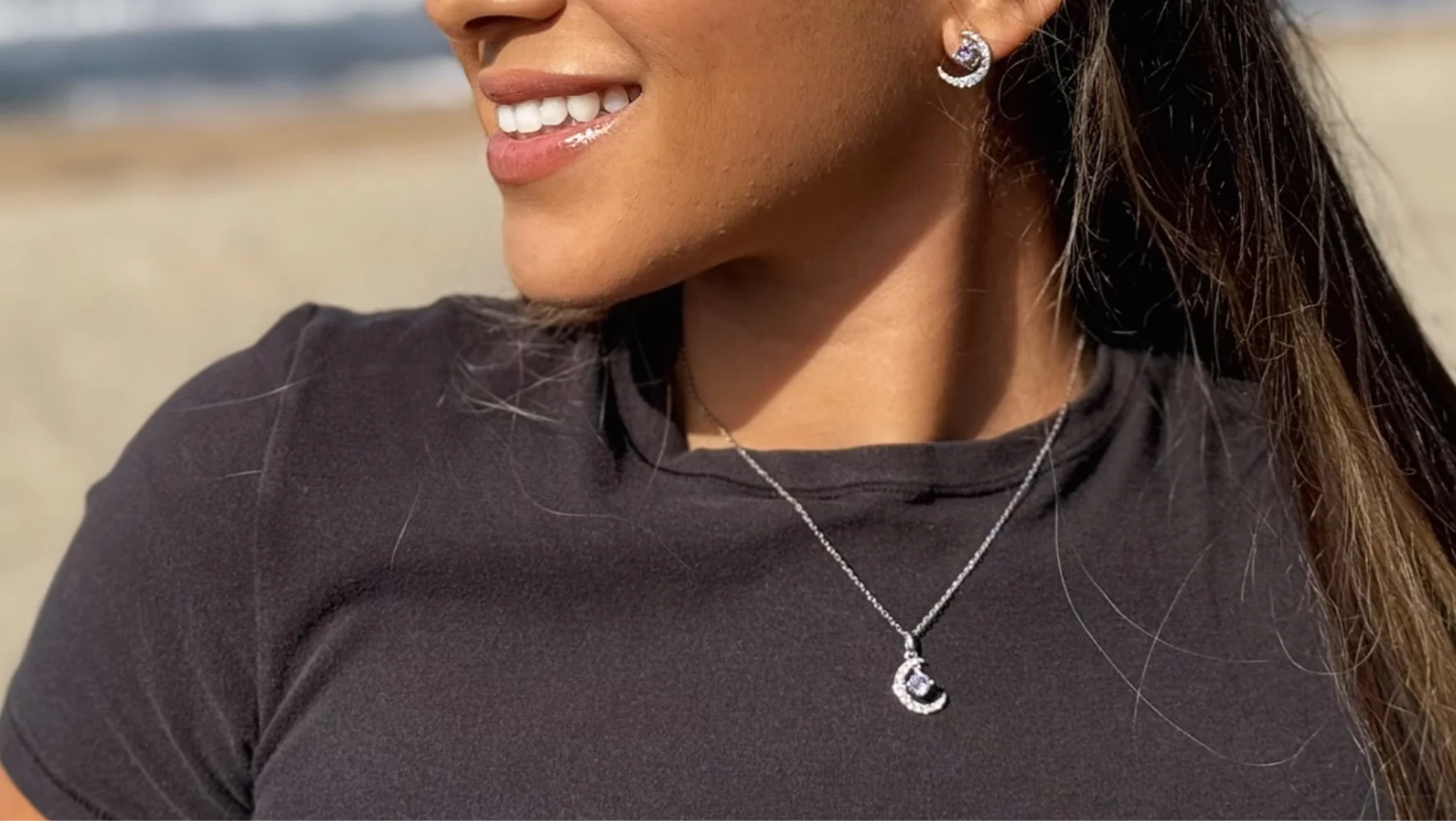 Why Crescent Moon Jewelry Is the Perfect Symbol of Feminine Energy