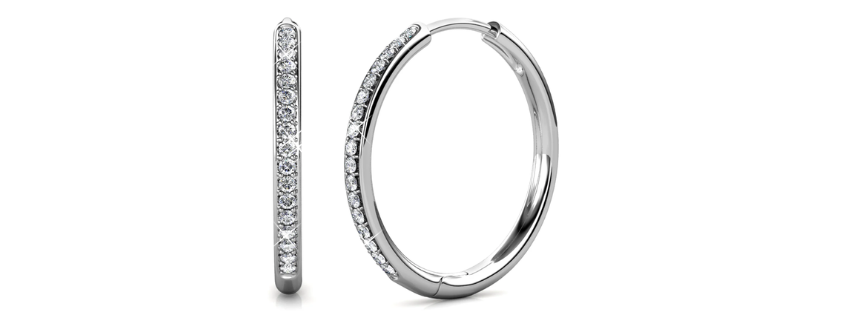 How to Style Hoop Earrings for Any Occasion: From Casual Days to Glam Nights