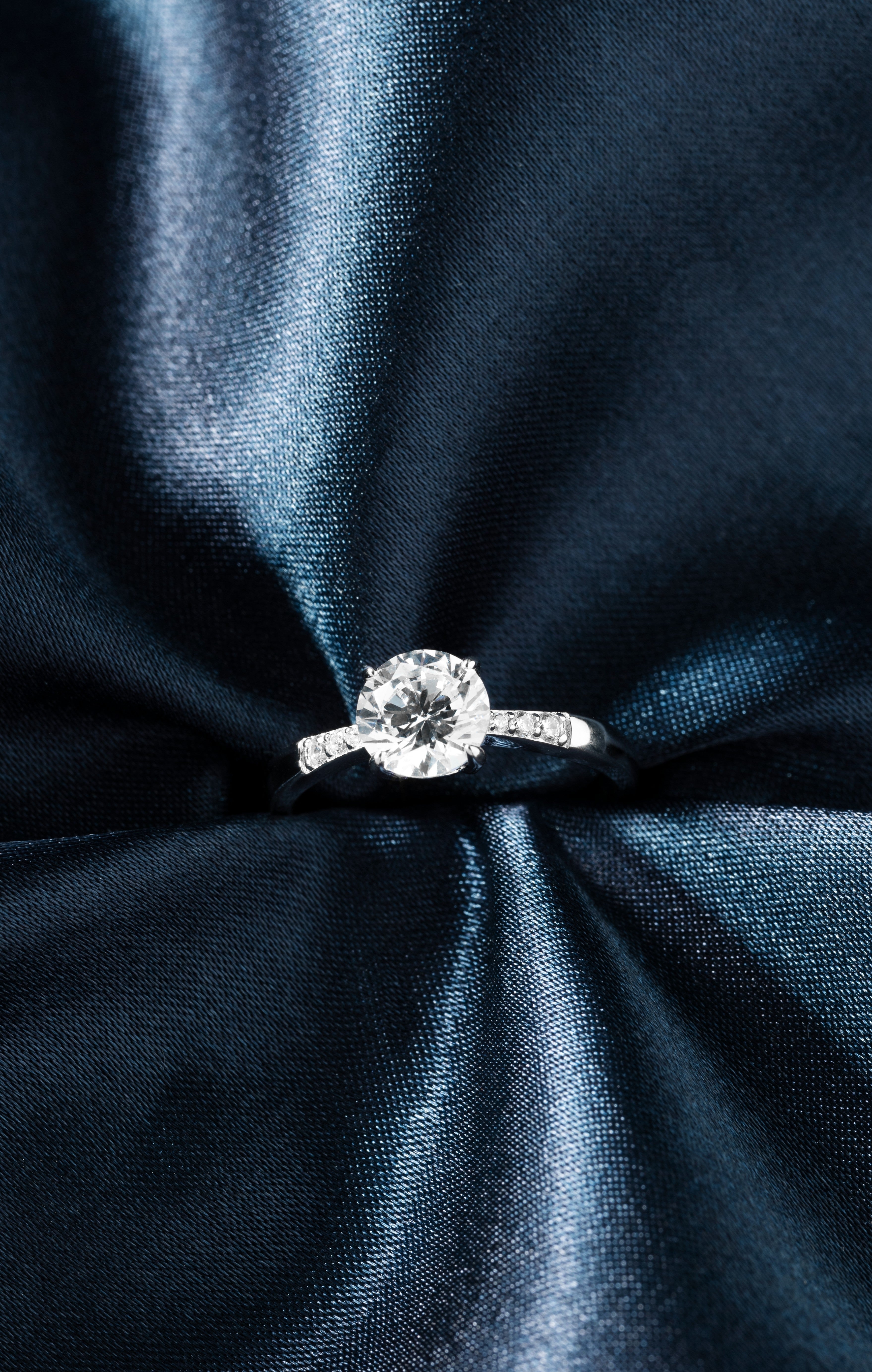 IT'S THE HOLIDAY SEASON! STEAL THE C&C BESTSELLING JEWELRY