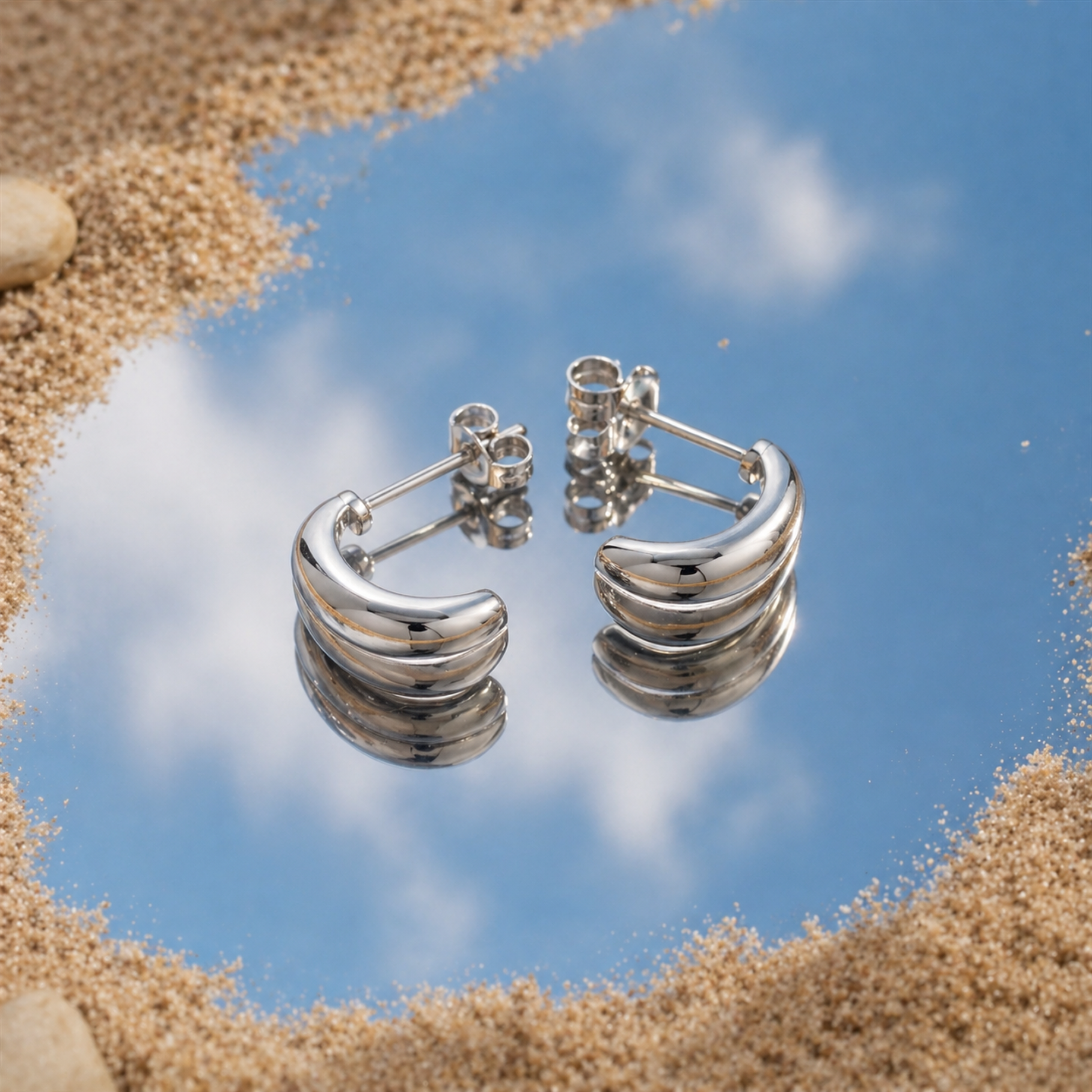 Shae 18k White Gold Plated Semi-Hoop Curved Stud Earrings