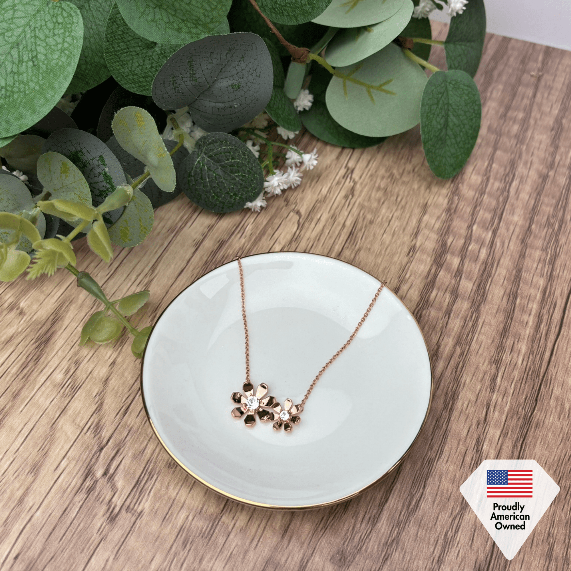 Daisy 18k White Gold Plated Flower Necklace with Swarovski Crystals & Heartfelt Message for Daughter