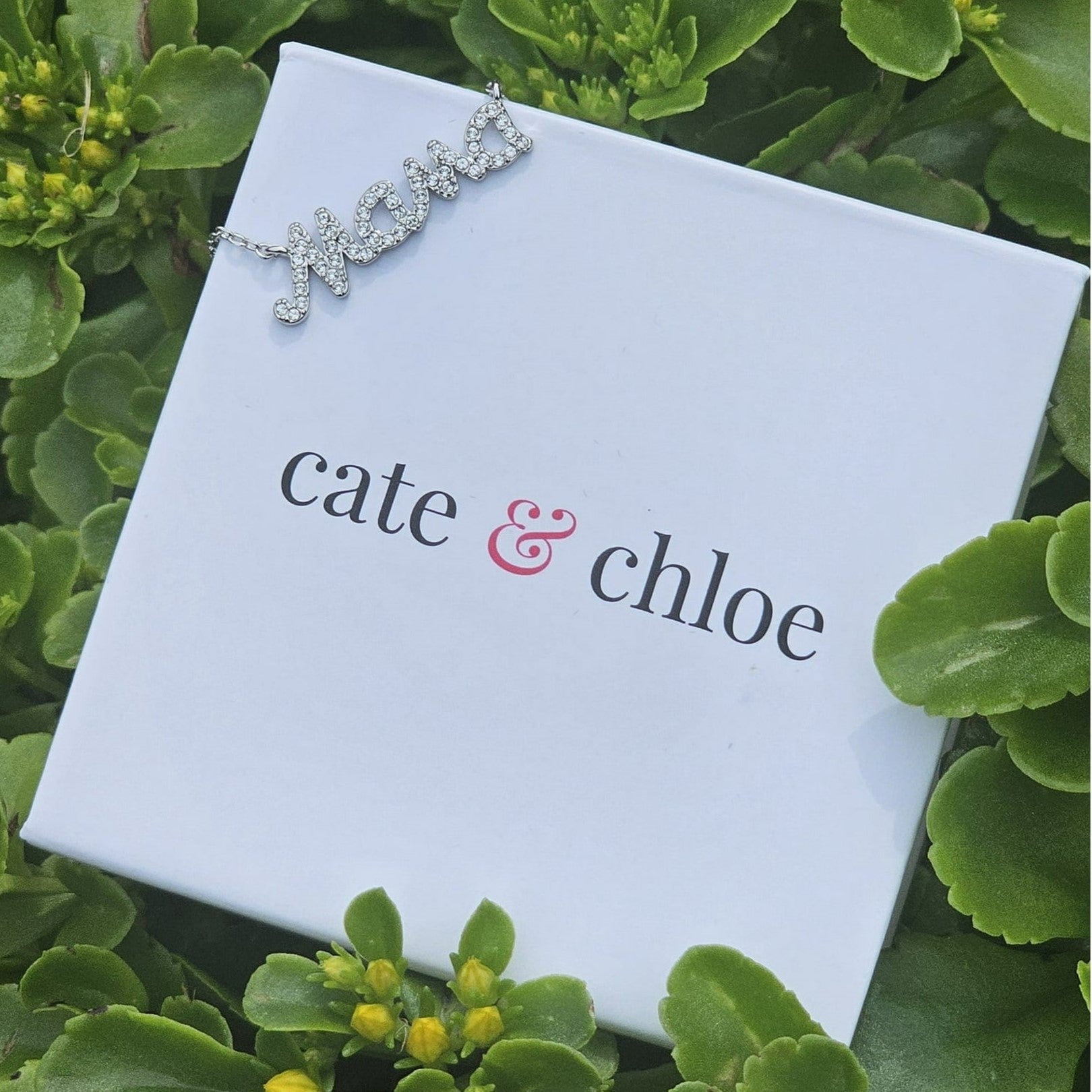 Dorothy 18k White Gold Plated Mama Necklace with Swarovski Crystals & Heartfelt Message for Mom
