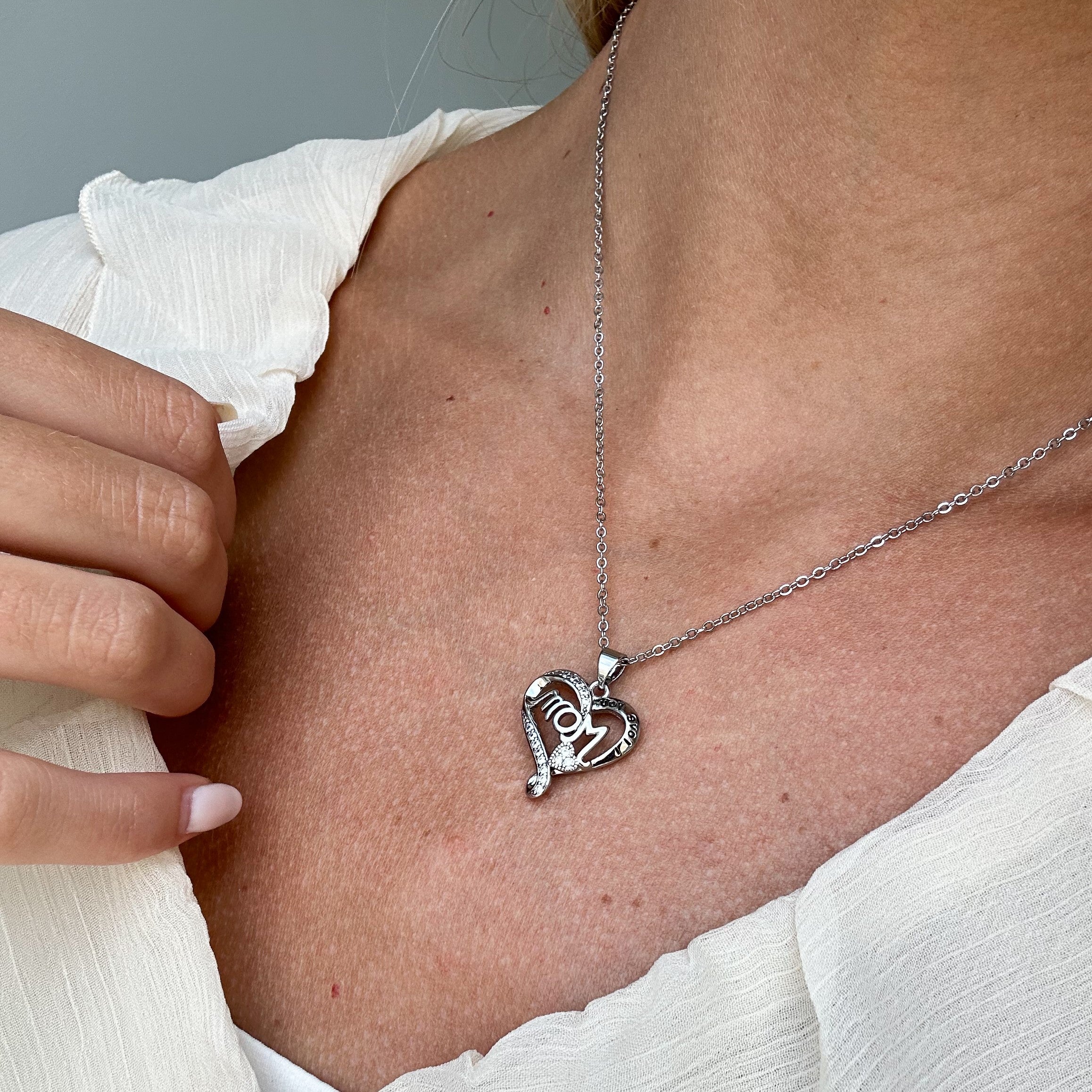 Karina 18k White Gold Plated Mom Heart Pendant Necklace with Simulated Diamond Crystals