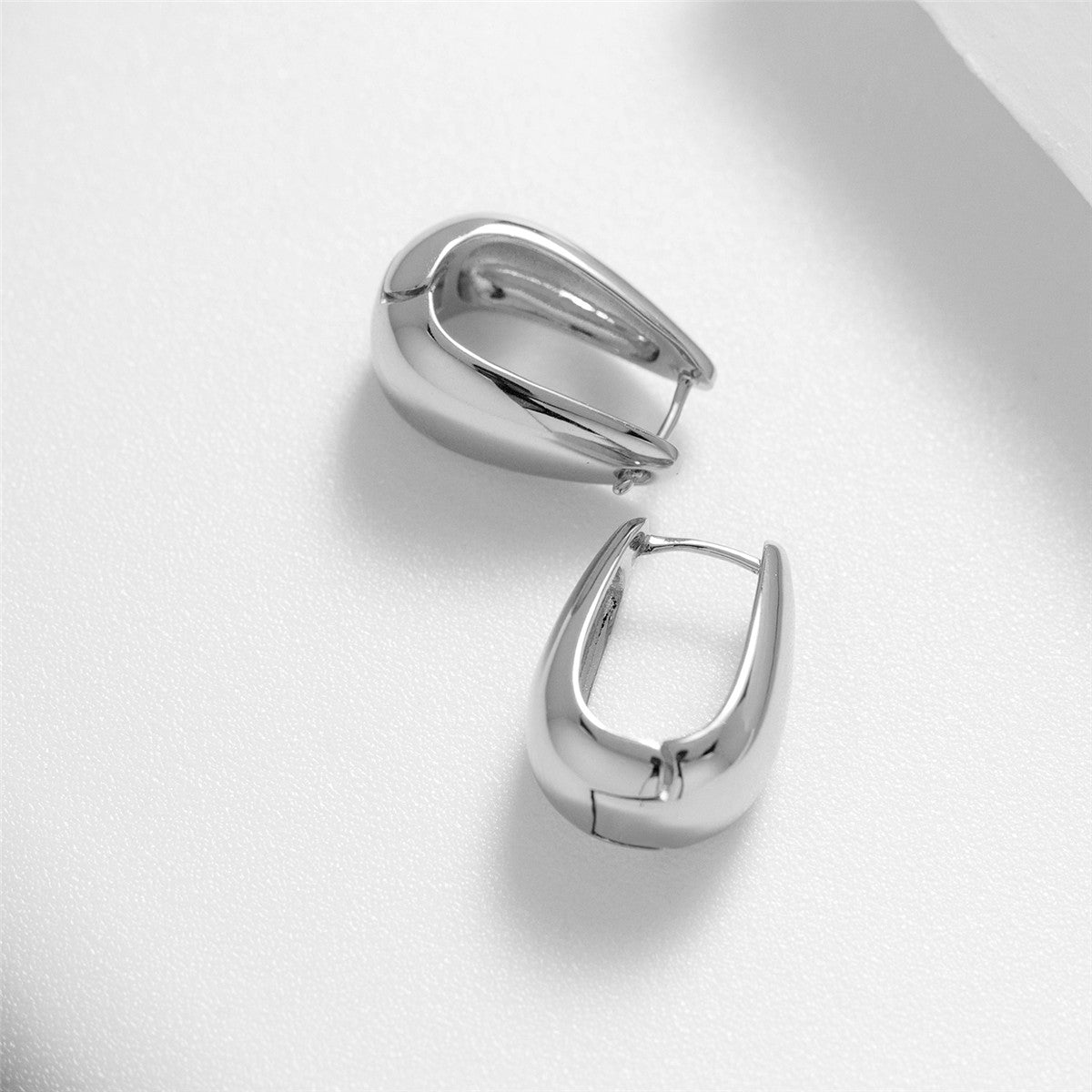 Salma 18k White Gold Plated 15mm Chunky U-Shaped Hoop Earrings