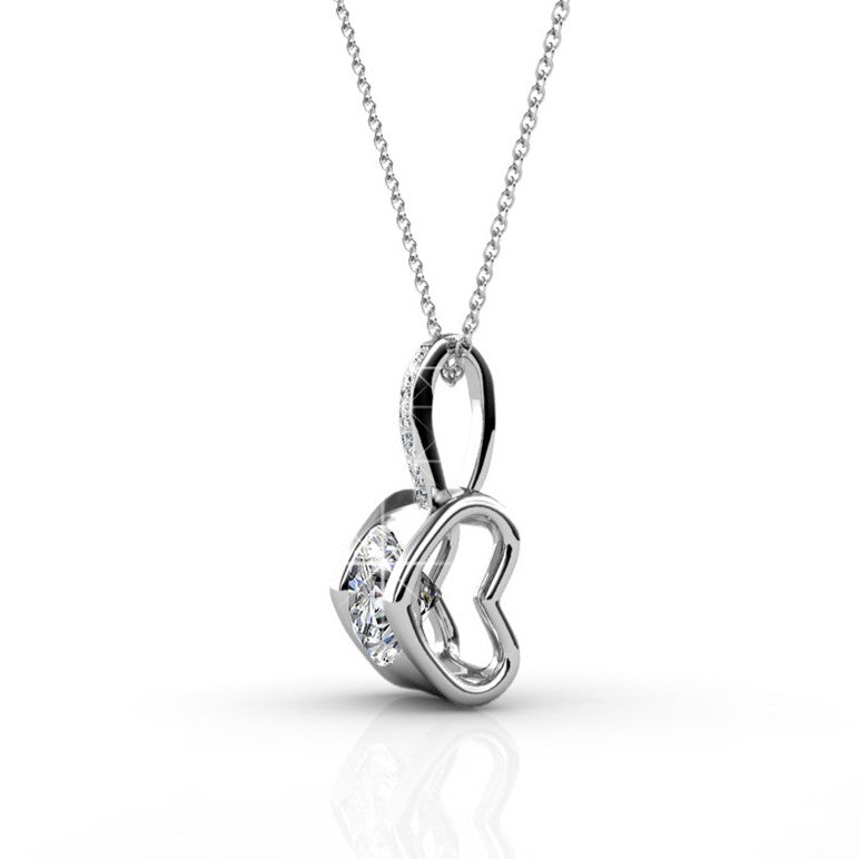 Billie 18k White Gold Pendant Necklace with Round Cut Swarovski Crystals