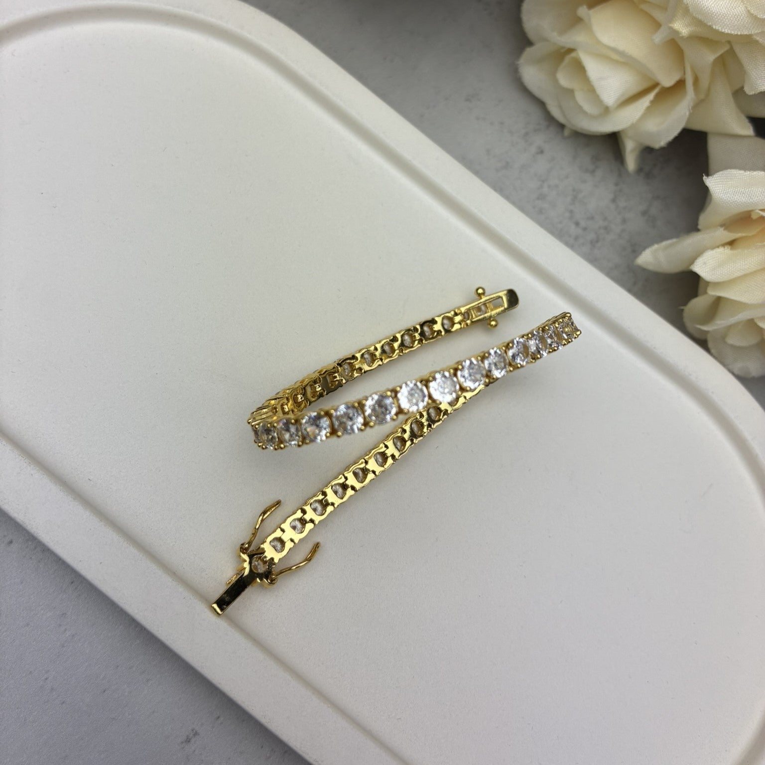 Olivia 18k White Gold Plated Tennis Bracelet with Simulated Diamond Crystals