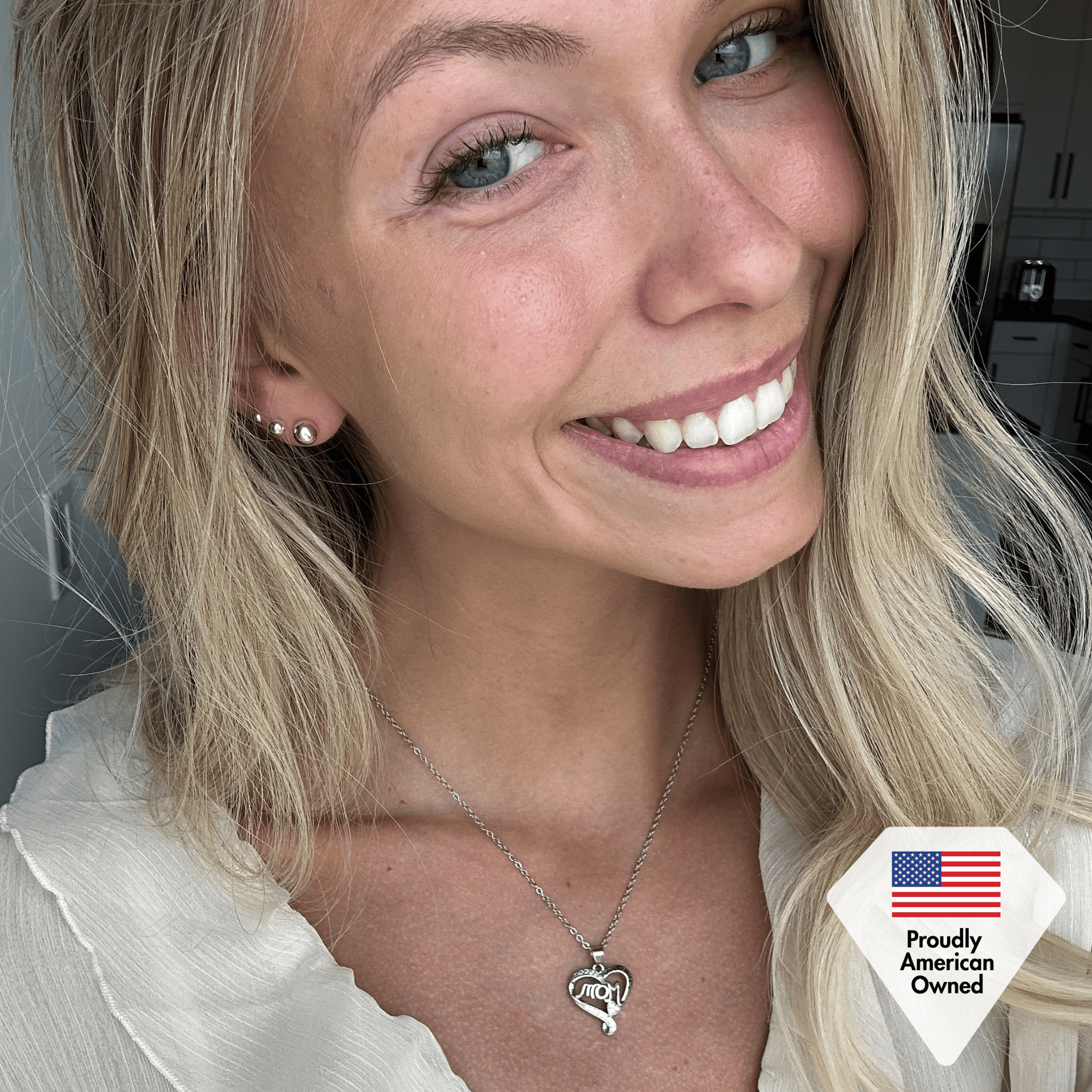 Karina 18k White Gold Plated Mom Heart Pendant Necklace with Simulated Diamond Crystals