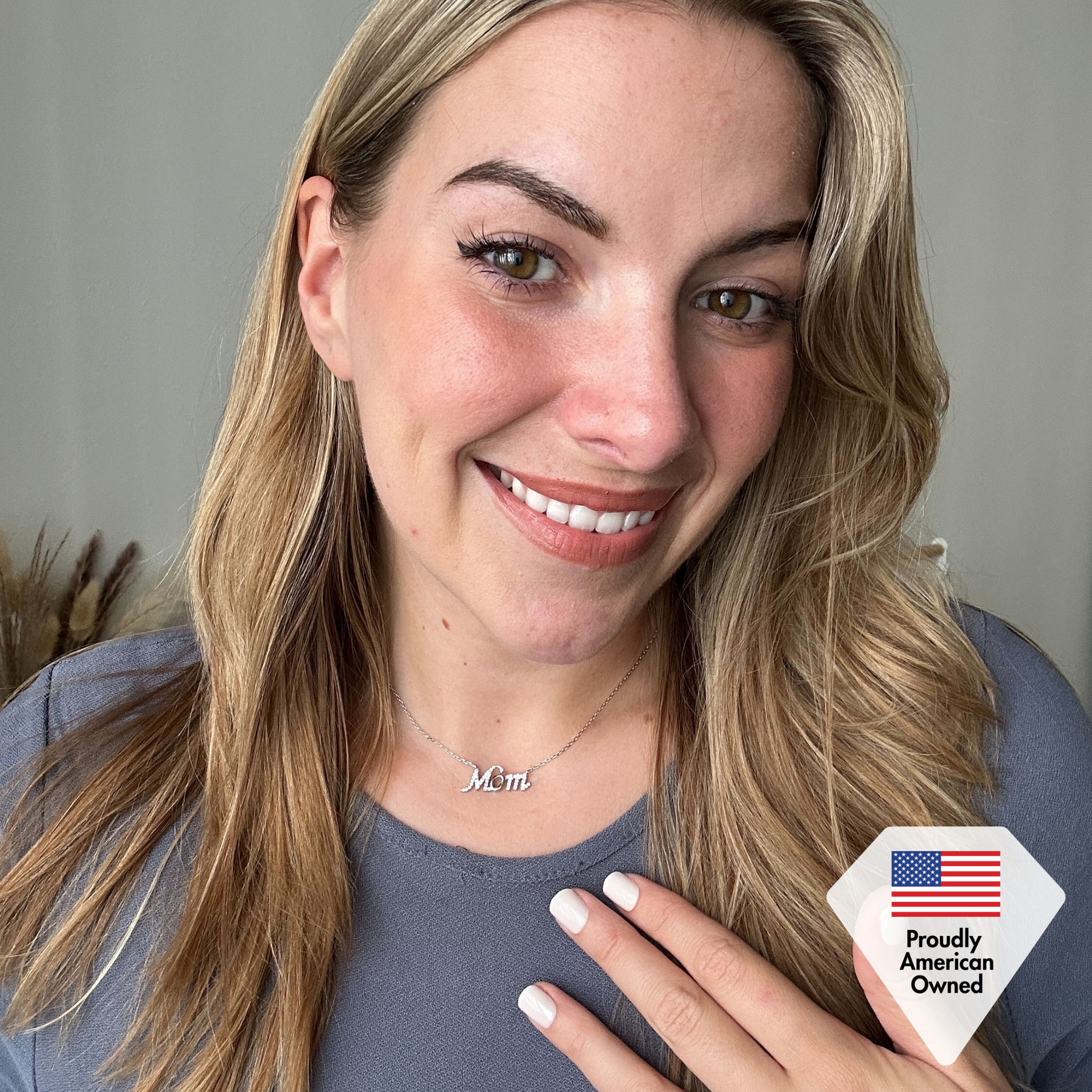 Riley 18k White Gold Plated Mom Necklace with Swarovski Crystals